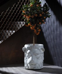 Květináč BIG LION WHITE (2/3)